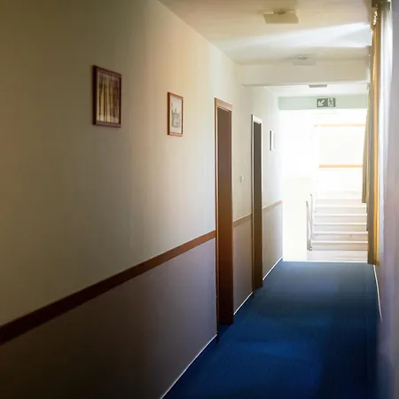 Nocleg ze śniadaniem Oliver 3*