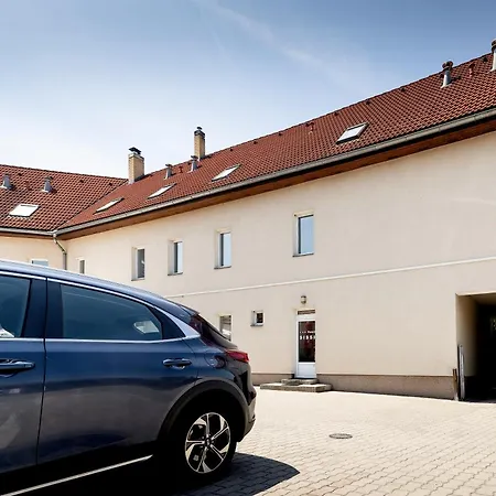 Oliver 3* Gödöllő